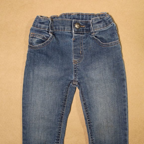 2 Pairs Girl's 3T Skinny Jeans - Picture 6 of 7